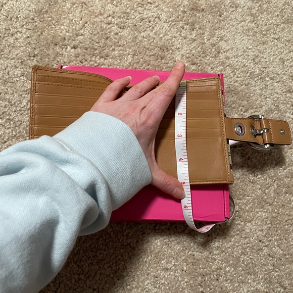 Coach Brown Tan Signature Jacquard Wallet - Picture 16 of 16